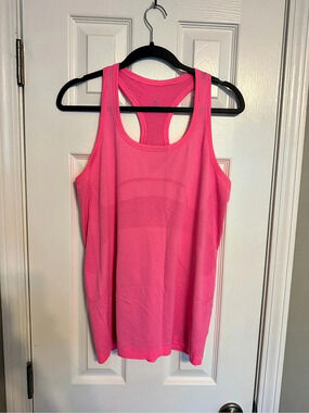 lululemon Swiftly Tech Racerback Tank Top 2.0 Pink